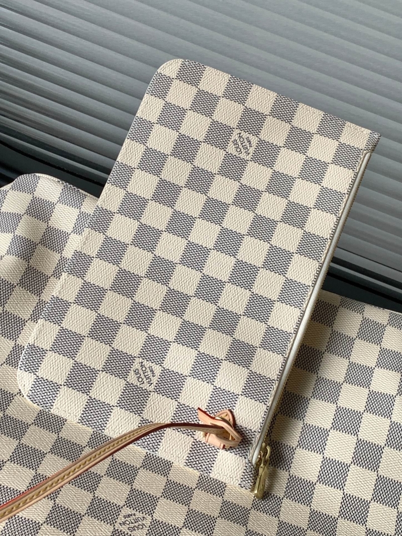 LV Shopping Bags